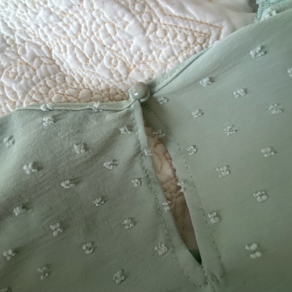 Green dress/ worn three times - Picture 2 of 2